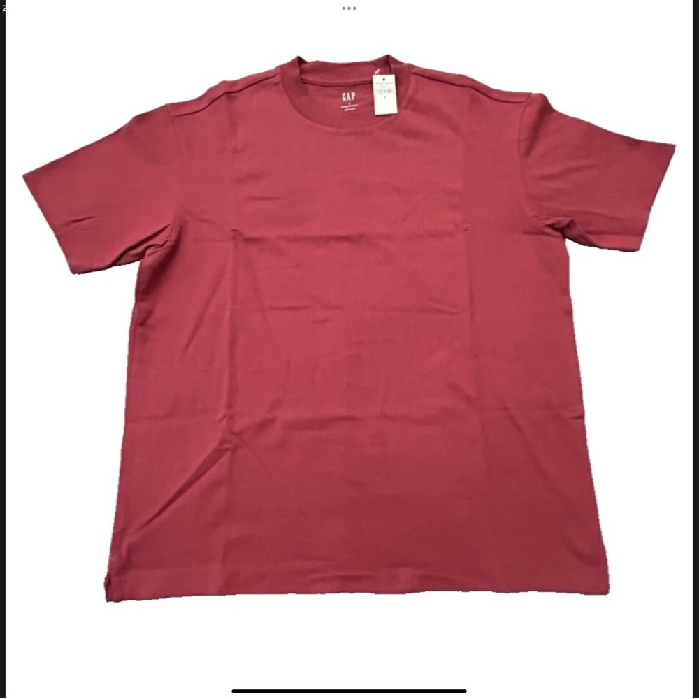 GAP Men's Short Sleeve Heavyweight Tee in Deep Red